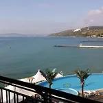 Ξενοδοχείο με διαμερίσματα Marina 3*