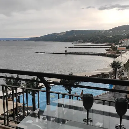 Marina Apartmanhotel