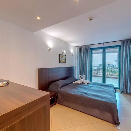 Apartmanhotel Marina 3*