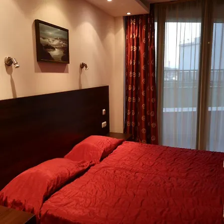 Marina Apartmanhotel 3*