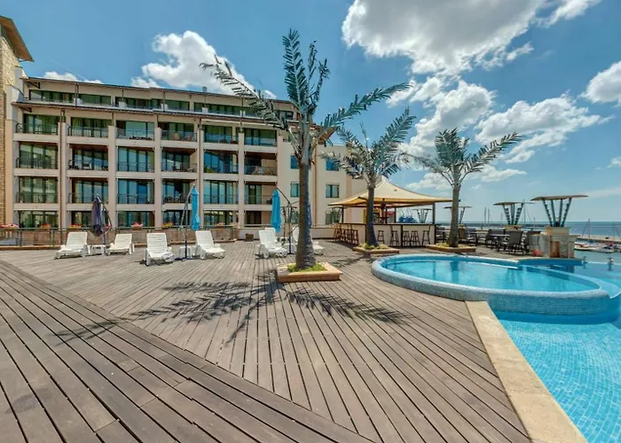 Marina Lejlighedshotel