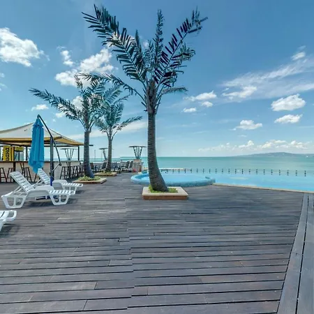 Marina Aparthotel Balchik