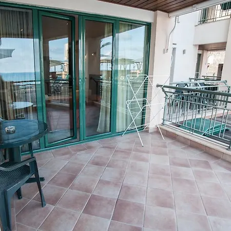 Marina Aparthotel Balchik