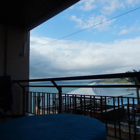 Marina 3*