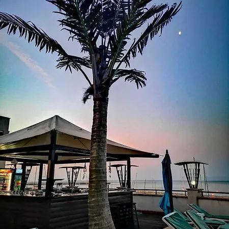Marina Aparthotel 3*
